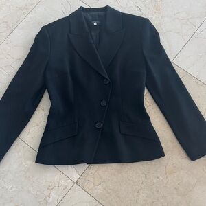 Elegant Black Women's Suit Jacket